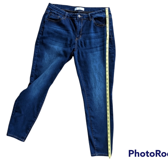 KanCan Dark Wash Mid Rise Skinny Jeans XL - Picture 13 of 14